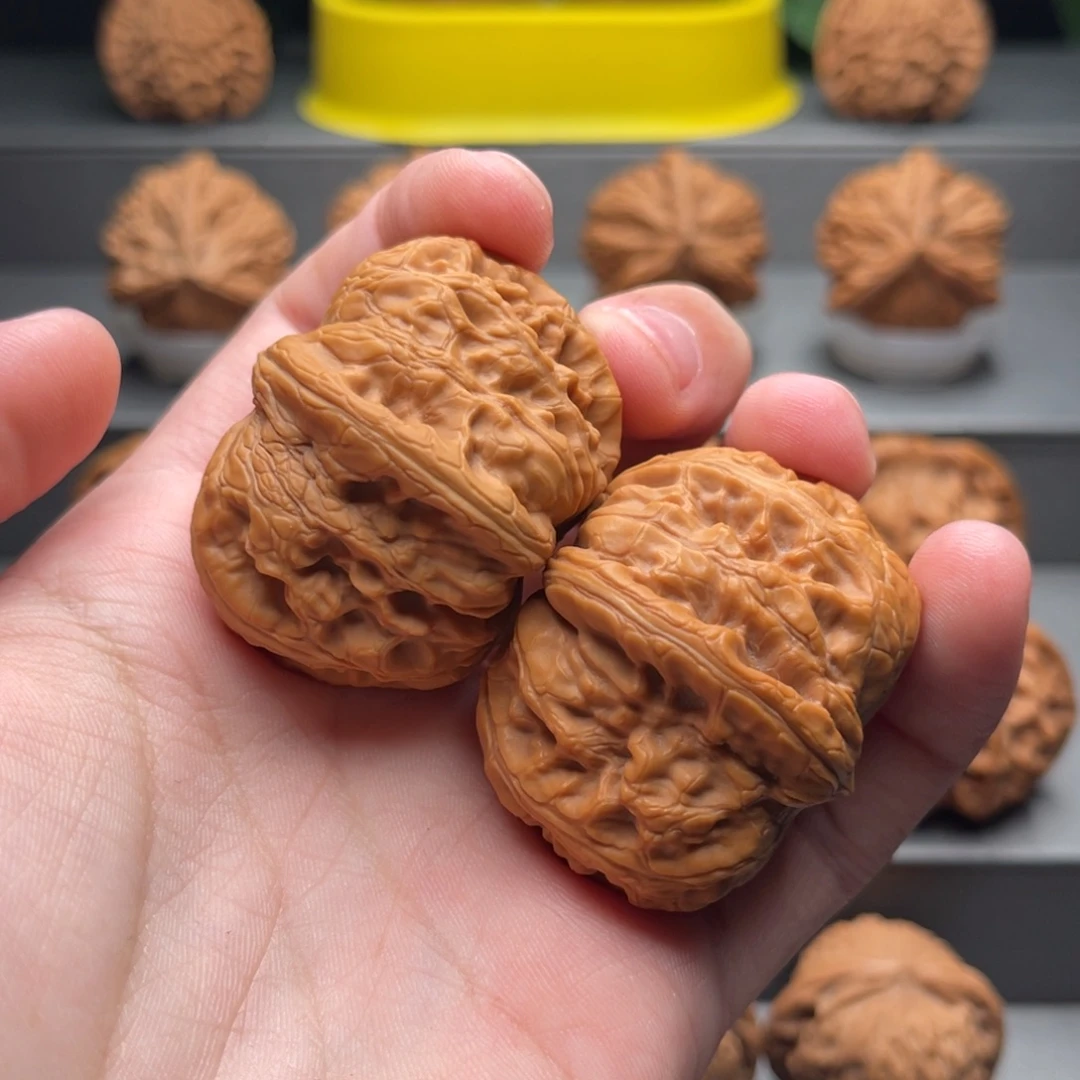 风***水文玩核桃把件平谷元宝