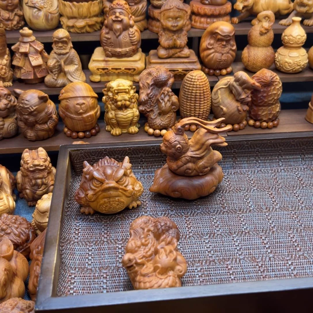 柏木（崖柏）特****?陈化料手把件