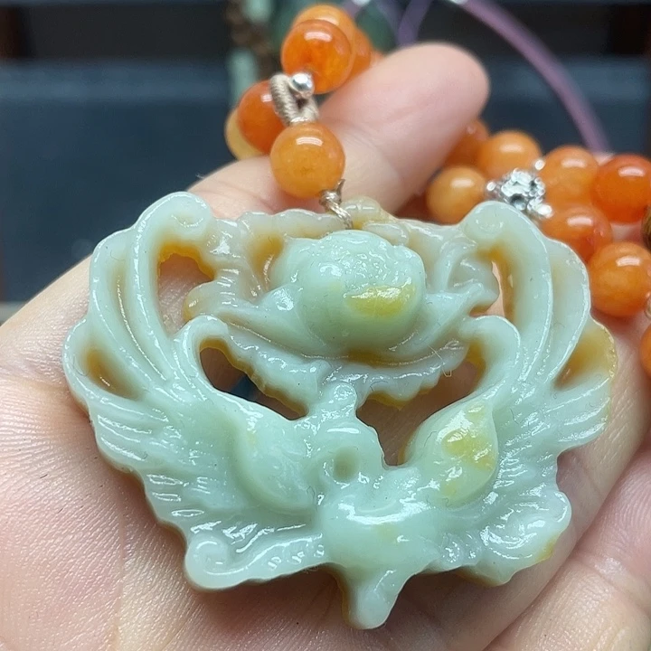 未镶嵌蛇纹石玉颈饰