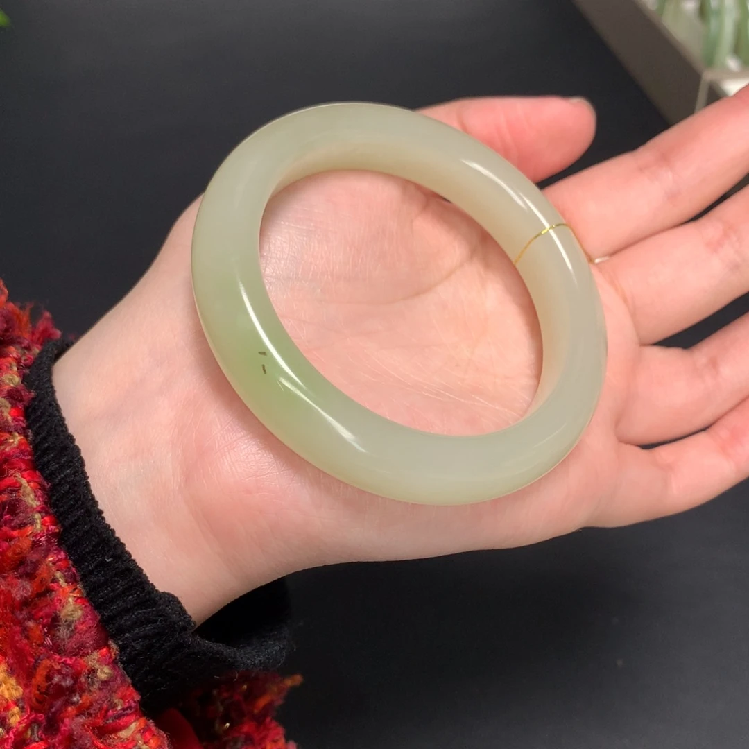 和田玉手镯未镶嵌56