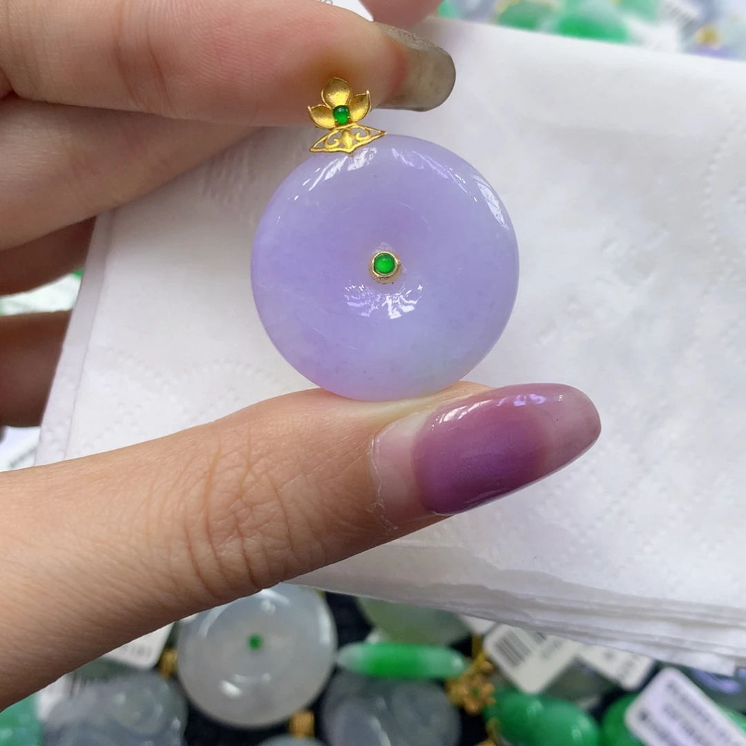****芳翡翠18K金镶嵌颈饰