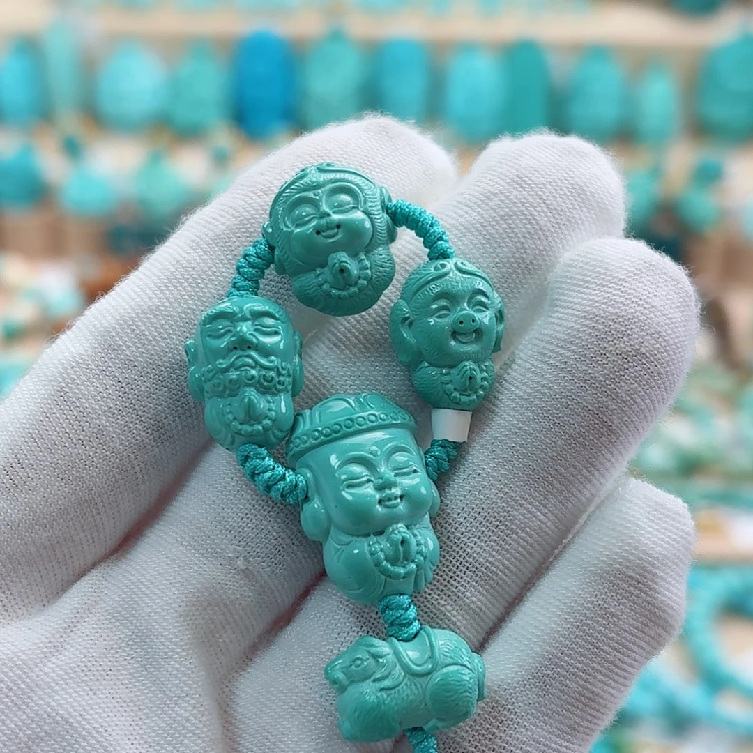 绿松石未镶嵌珠宝奇石