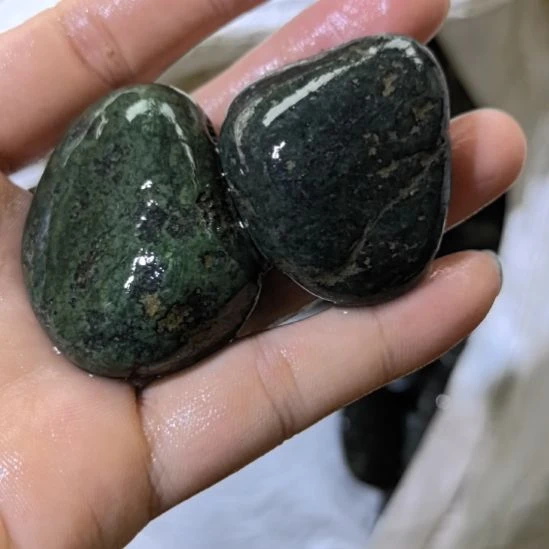 用***3有机玻璃藏玉药王石原石两个