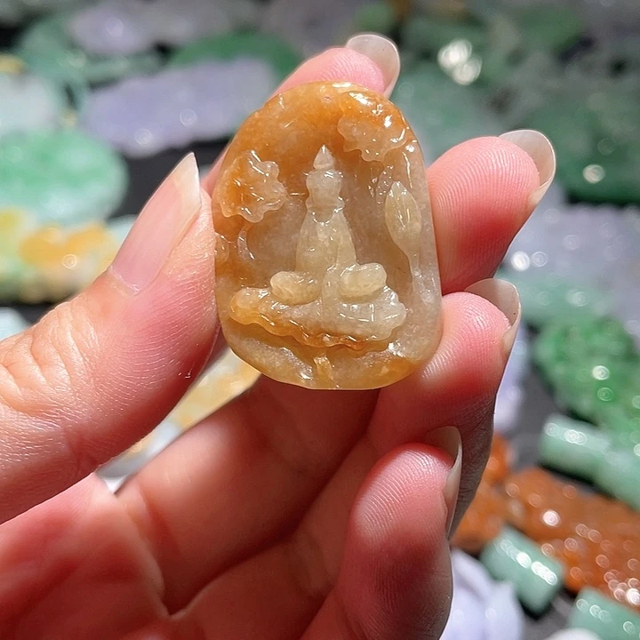 颈饰未镶嵌翡翠天