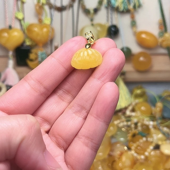 蜜蜡颈饰未镶嵌蜜蜡