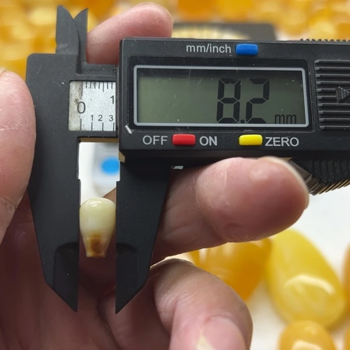 琥珀（矿物珀）未镶嵌裸石