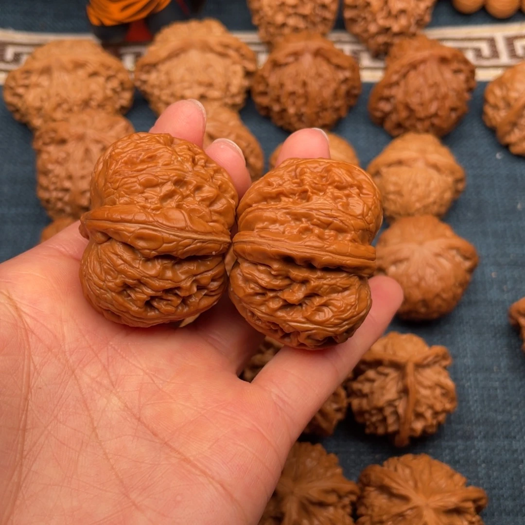 文玩核桃把件43全品翘尖元宝