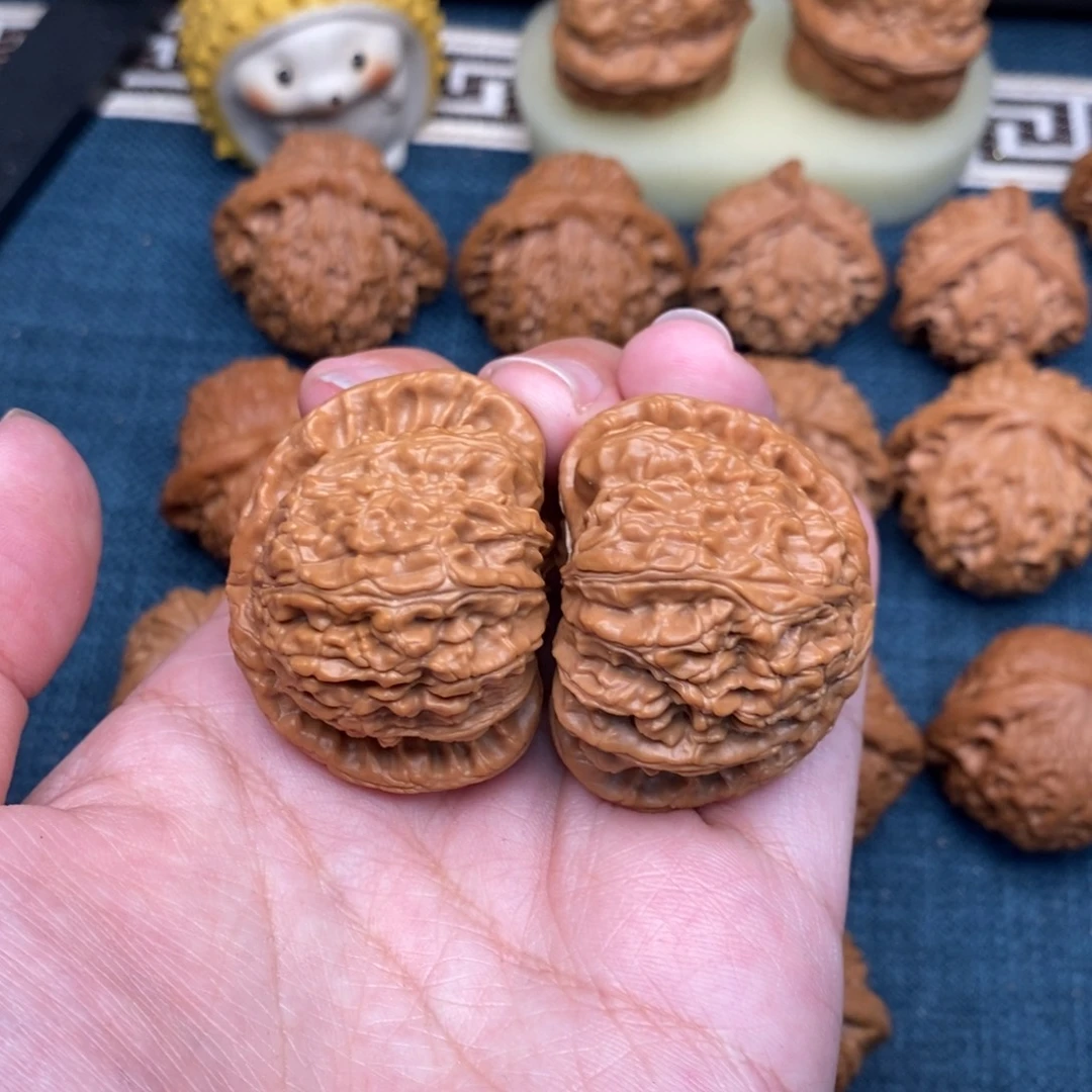 老***姓文玩核桃吊坠42全品白狮子