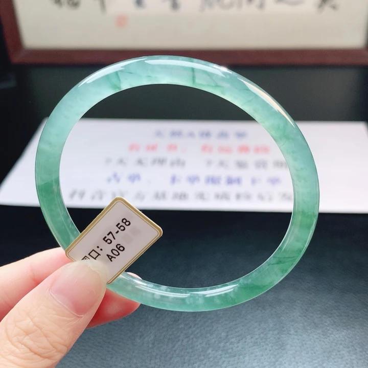 翡翠未镶嵌手镯翡翠手镯42