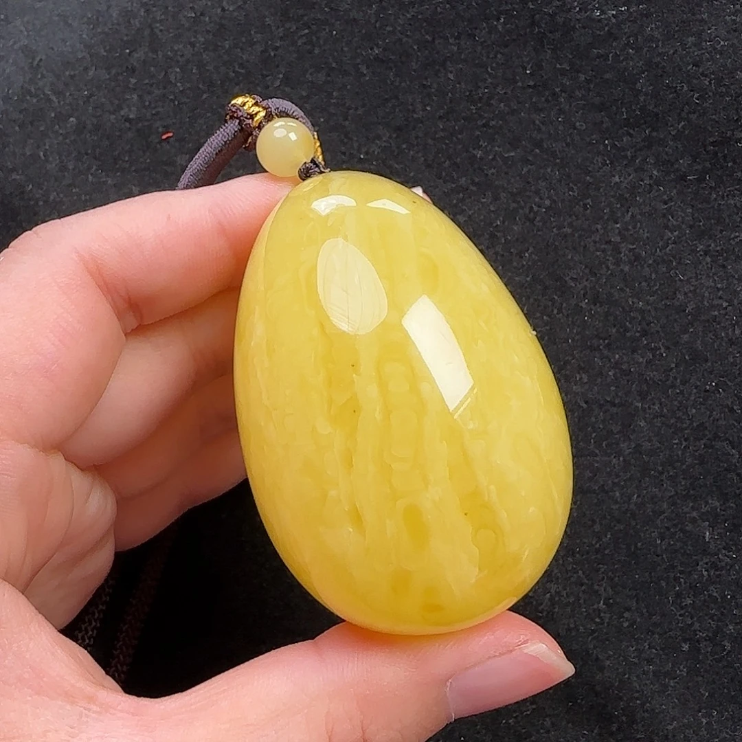 蜜蜡未镶嵌珠宝奇石