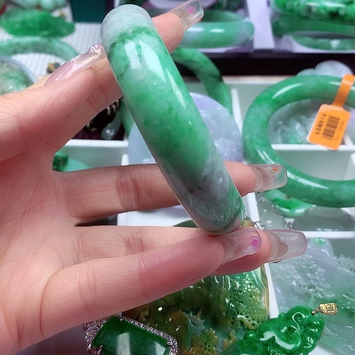 未镶嵌手镯翡翠翡翠