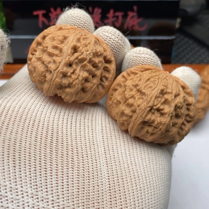 【闪购商品】文玩核桃把件21白狮子