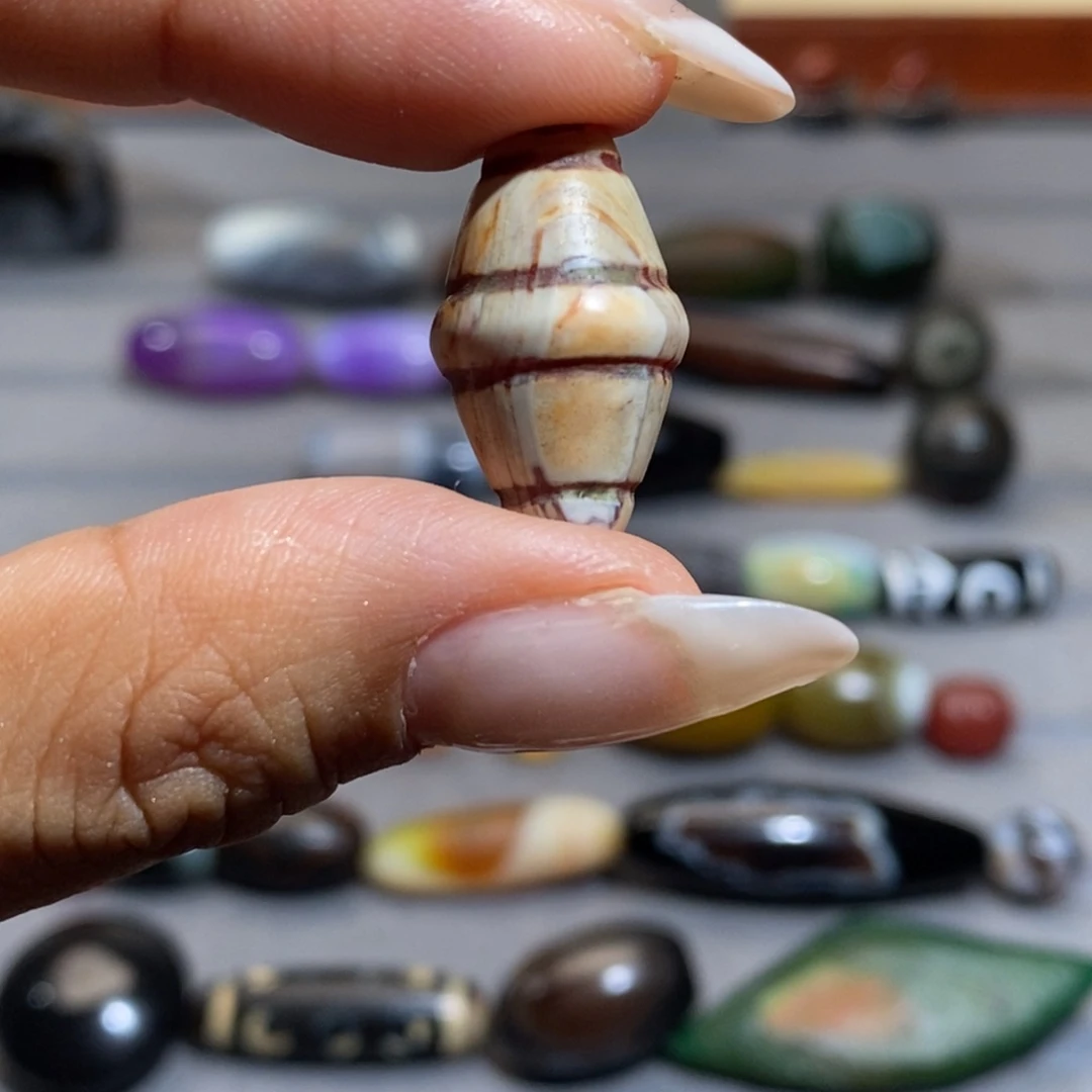 玛瑙/玉髓颈饰未镶嵌B****l