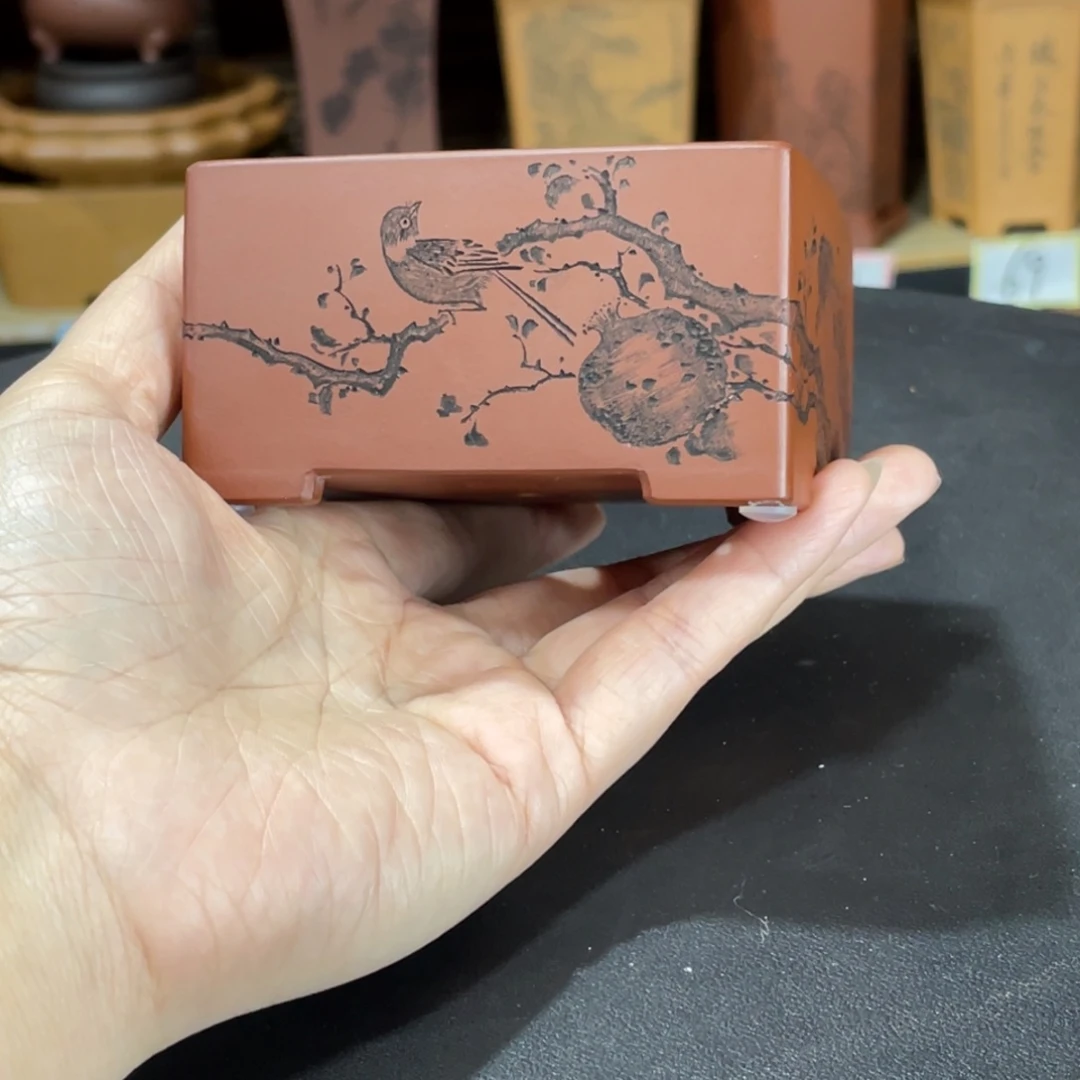 紫砂花盆紫砂和红