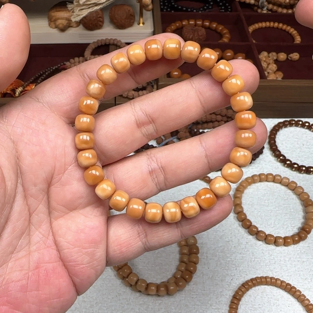 星月菩提手串龙脊 老型 尺寸0.88左右 玉化 圆孔