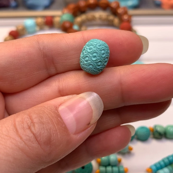 绿松石未镶嵌颈饰