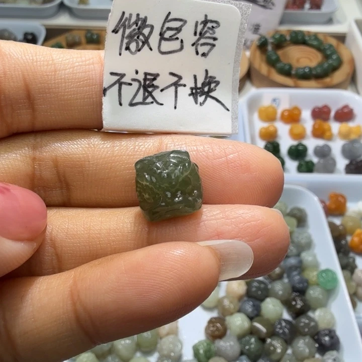 和田玉未镶嵌珠宝奇石