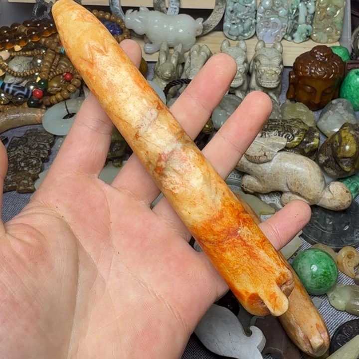 秦***关和田玉未镶嵌颈饰