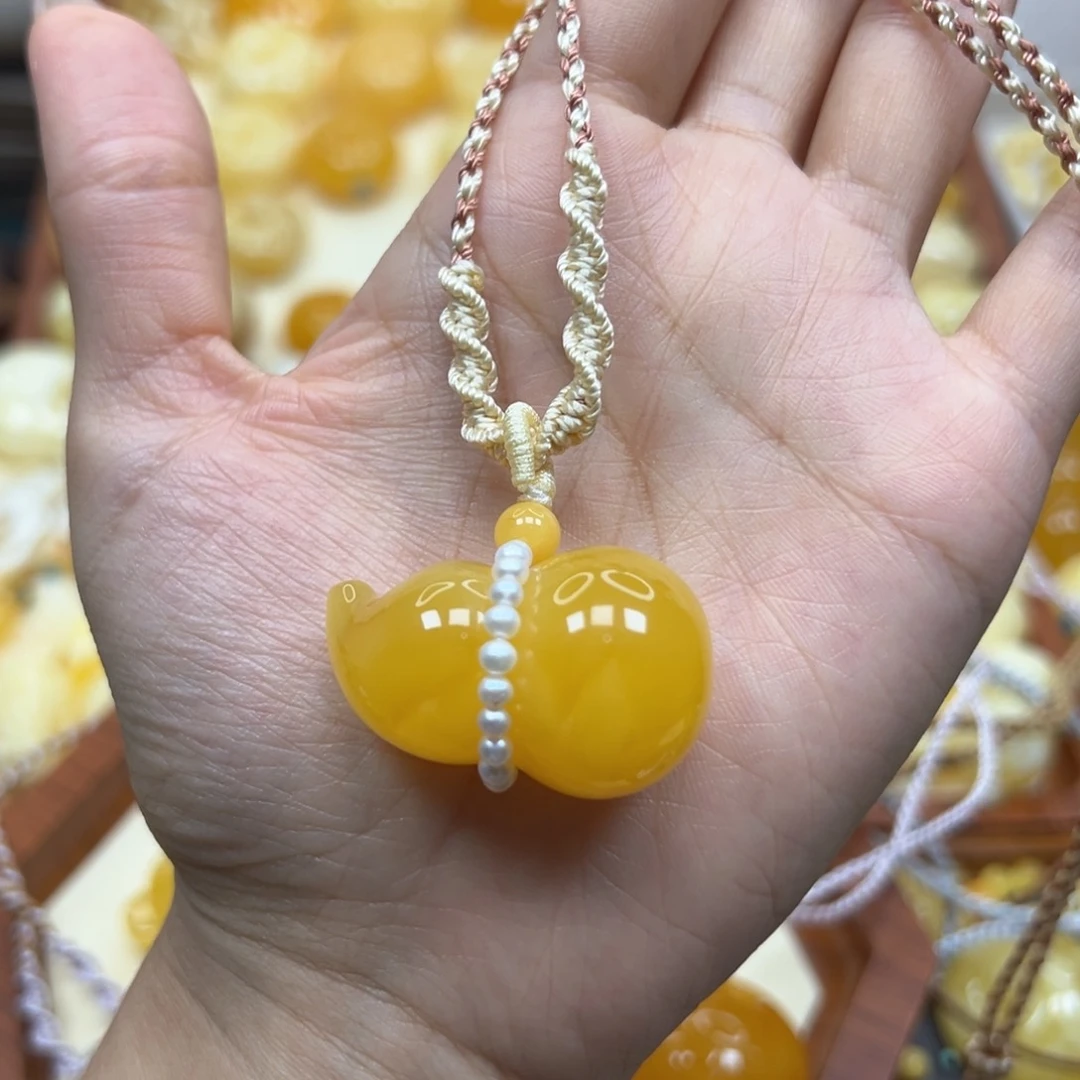 未镶嵌蜜蜡裸石蜜蜡