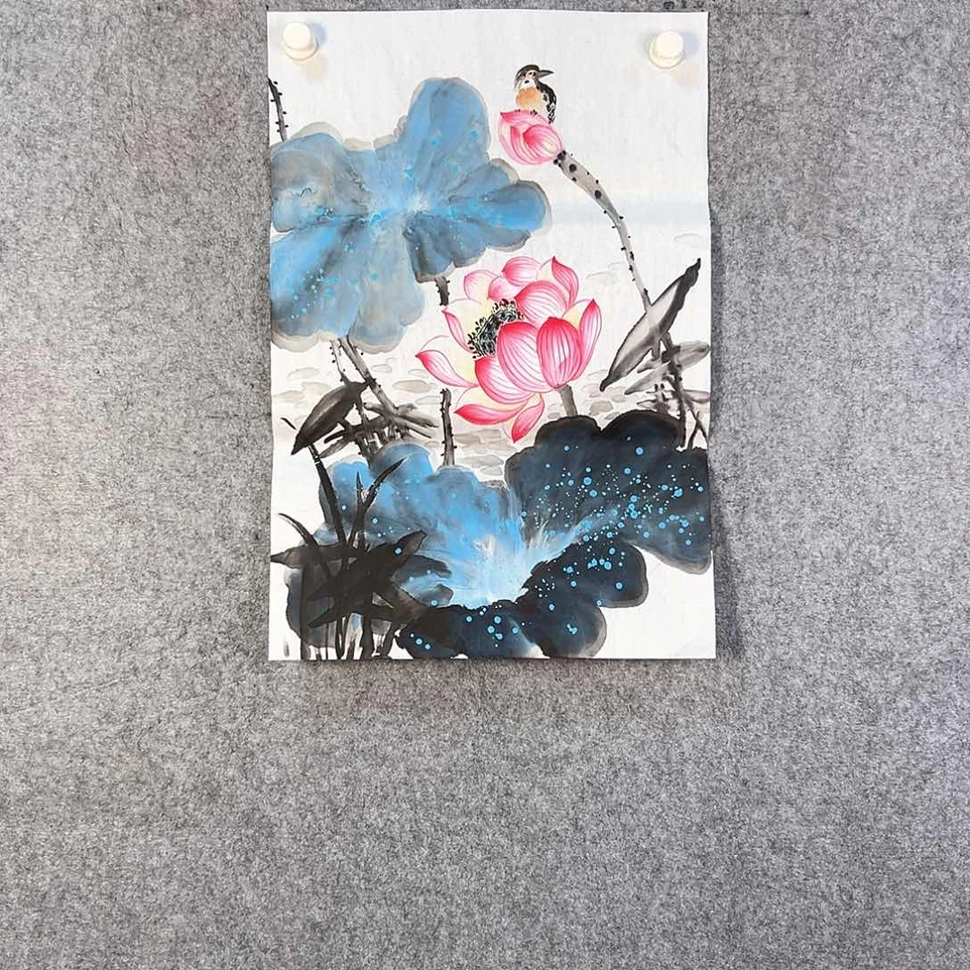 国画236 牡丹等植物生长于这里并