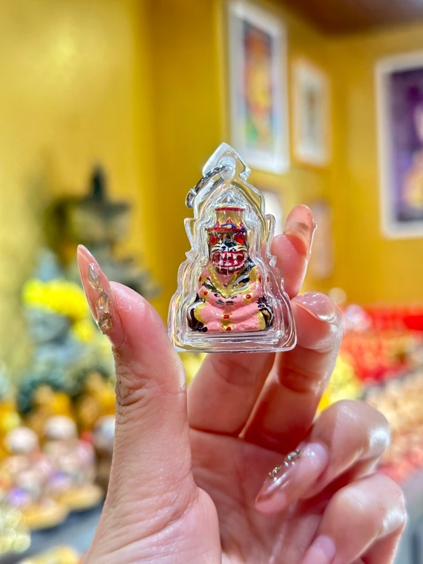 阿赞兰限量粉布周泰泰特色摆件