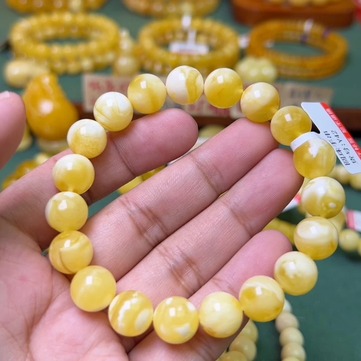 蜜蜡未镶嵌珠宝奇石