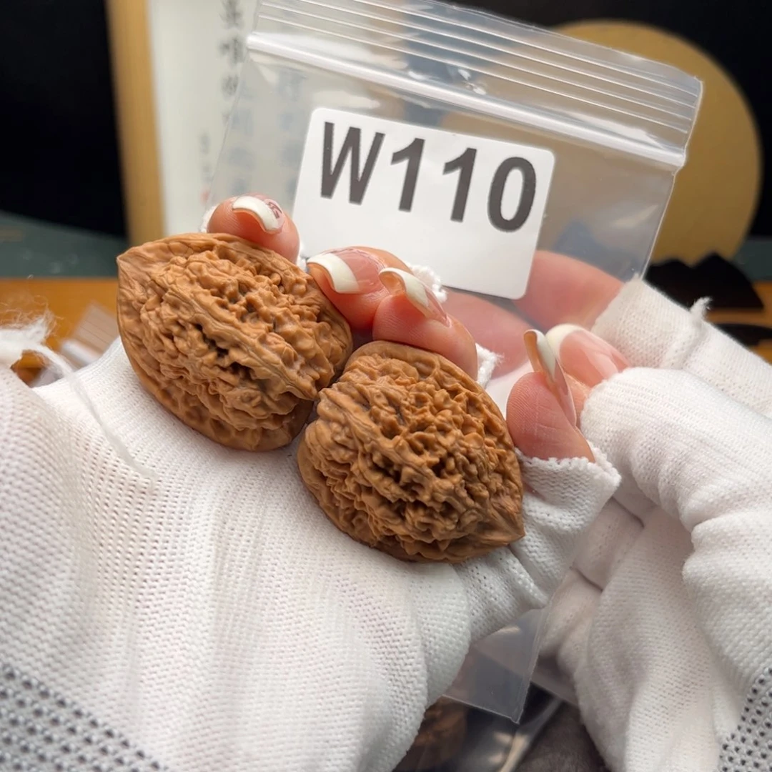 文玩核桃把件32蚂蚁王w 110