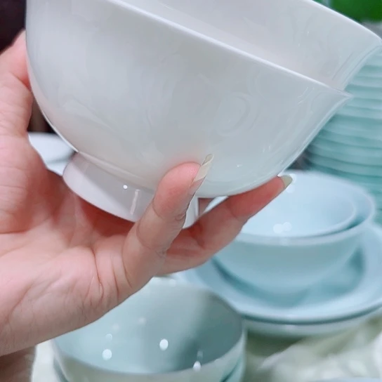 青瓷白色五英寸饭碗两只