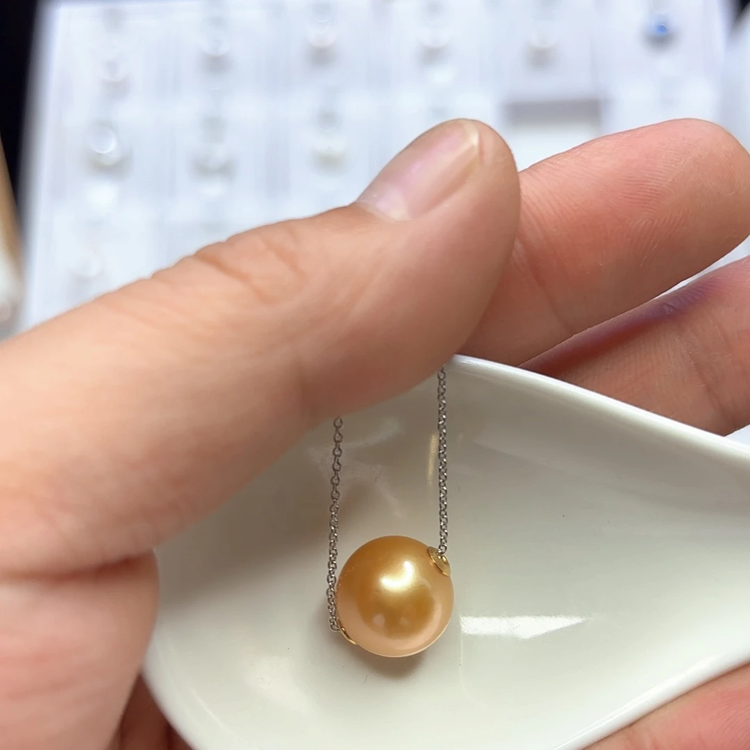 未镶嵌淡水珍珠耳饰