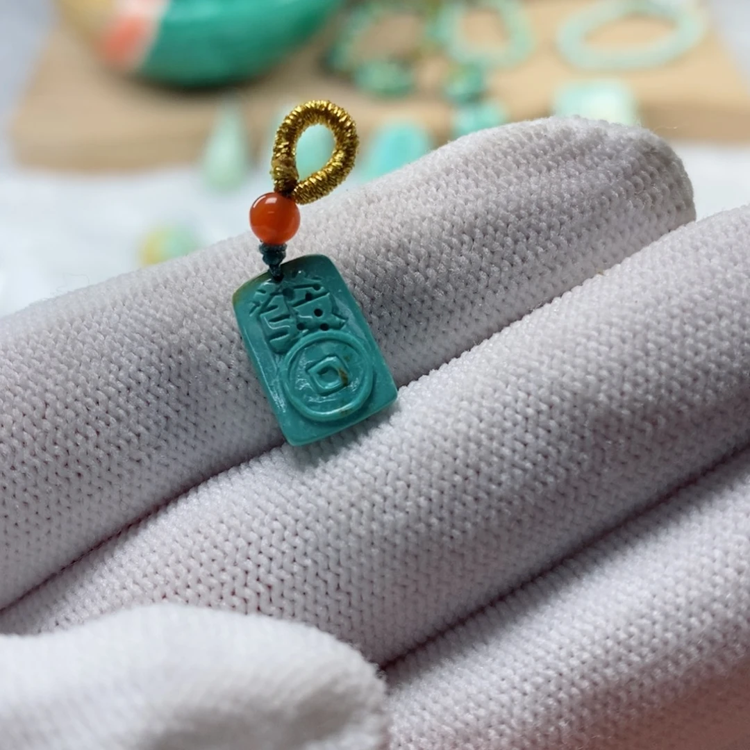 南红玛瑙颈饰未镶嵌