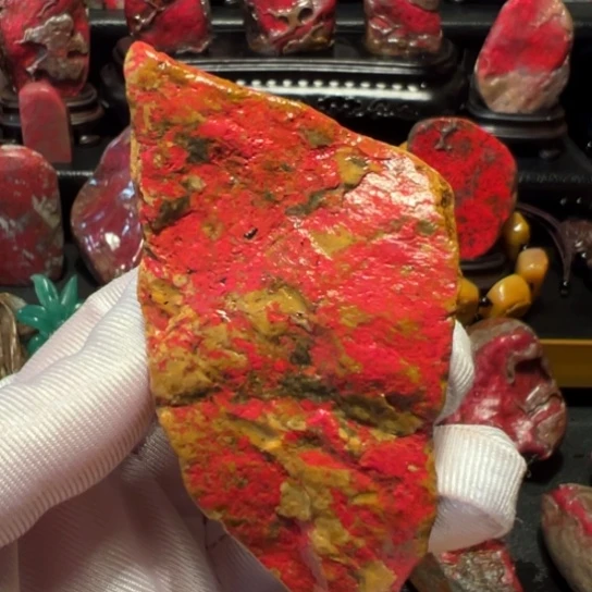 昌化鸡血石田黄鸡血石