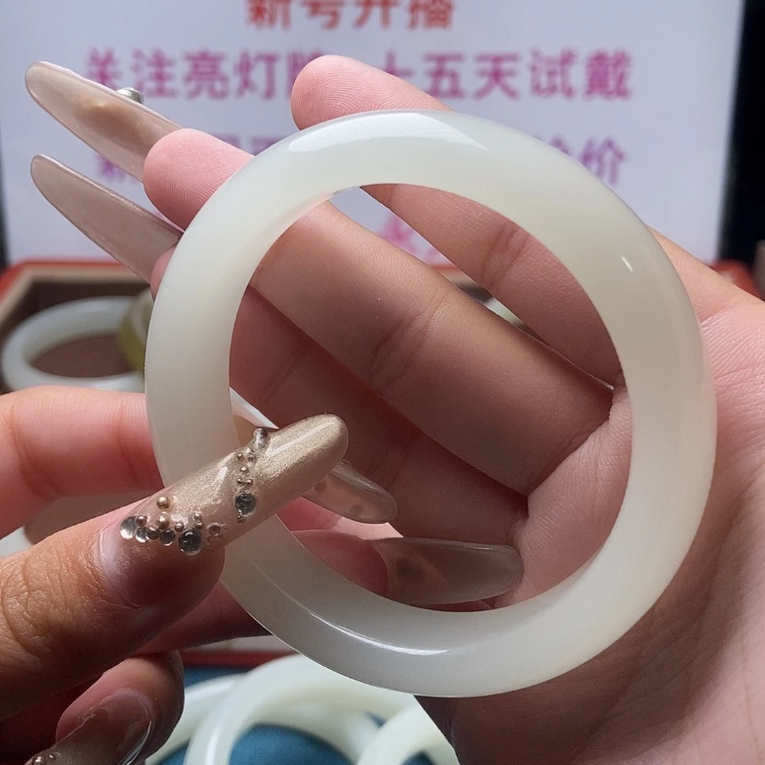 古***子57圈口正圈宽版手镯
