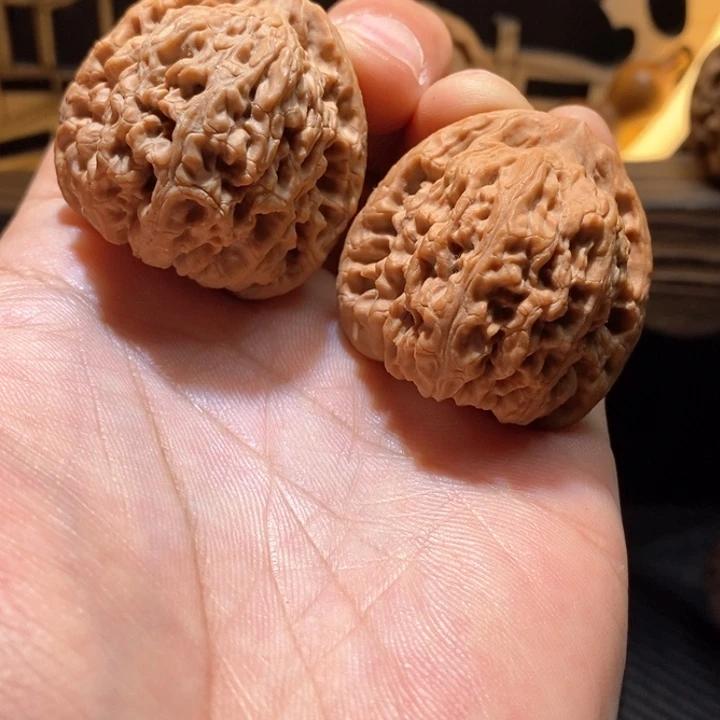 文玩核桃把件五**鸡38中桩板正