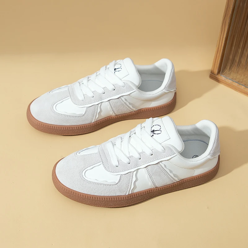 态度女鞋小白鞋女款2025年春夏季新款时尚百搭网红爆款休闲德训鞋