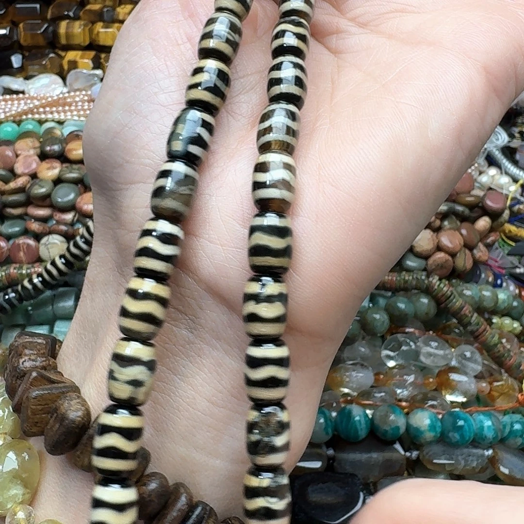 玛瑙/玉髓未镶嵌珠宝半成品一条8x11m天朱