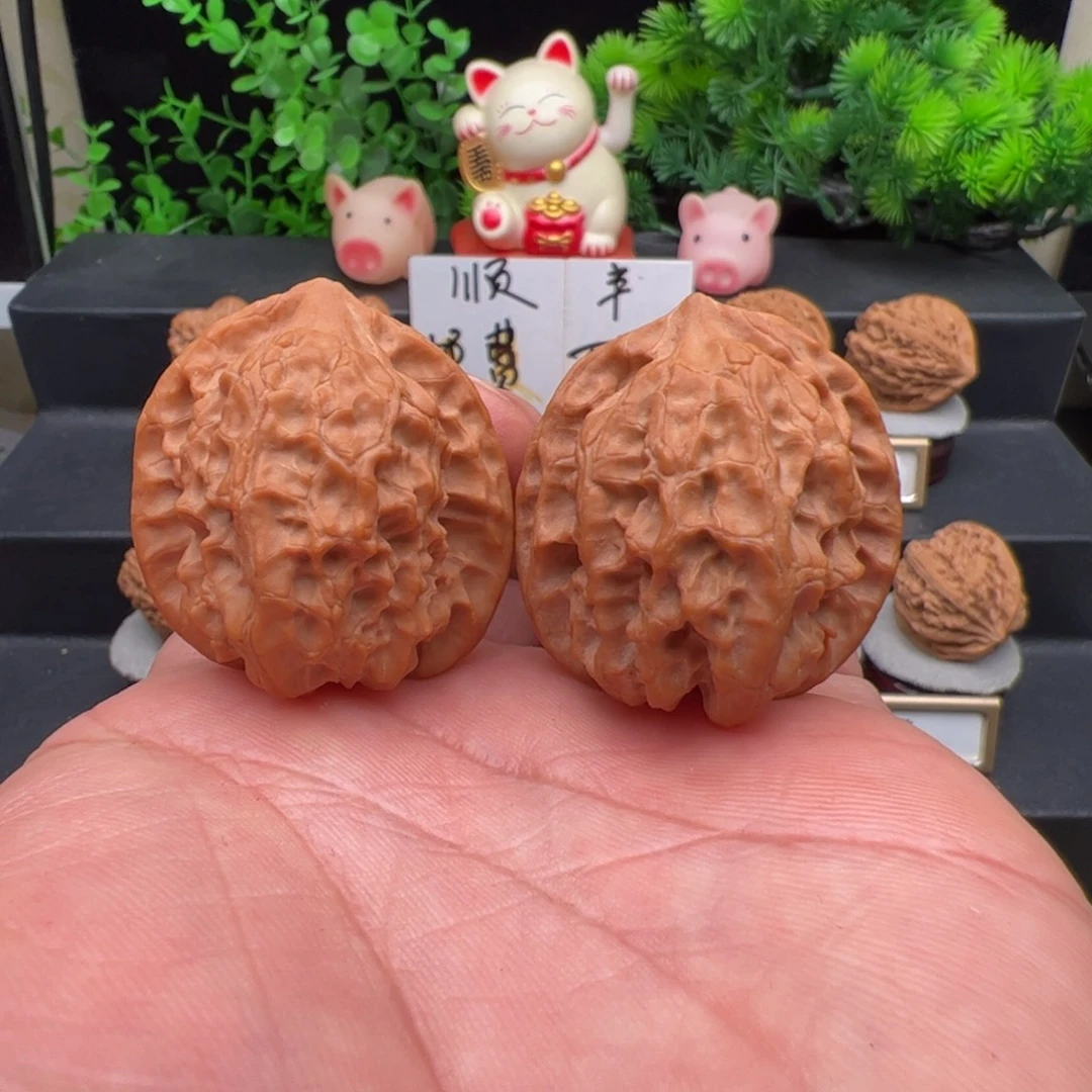 把件文玩核桃纯野生玲珑狮子头，尺寸36