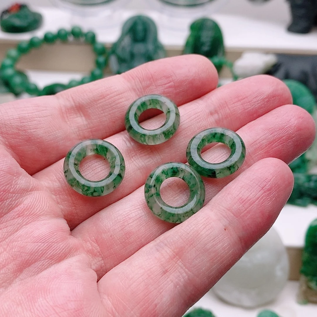 用***0独山玉未镶嵌吊坠