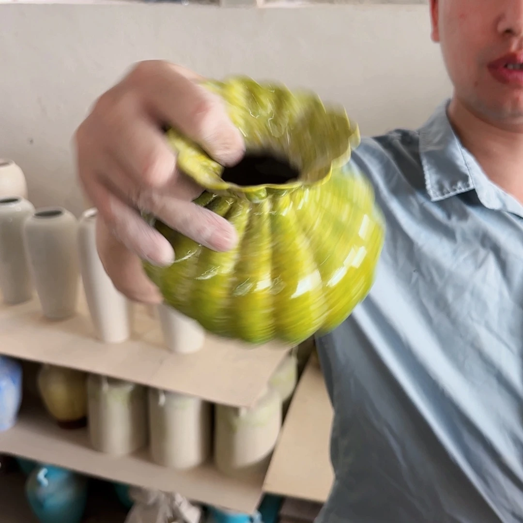 景德镇陶瓷花瓶绿色南瓜