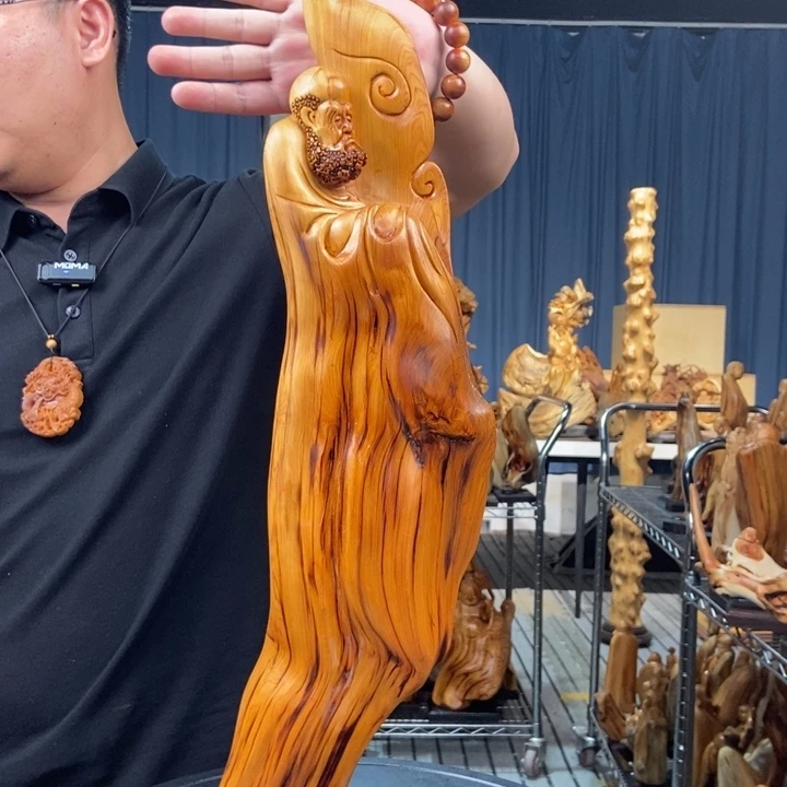 柏木（崖柏）随型摆件