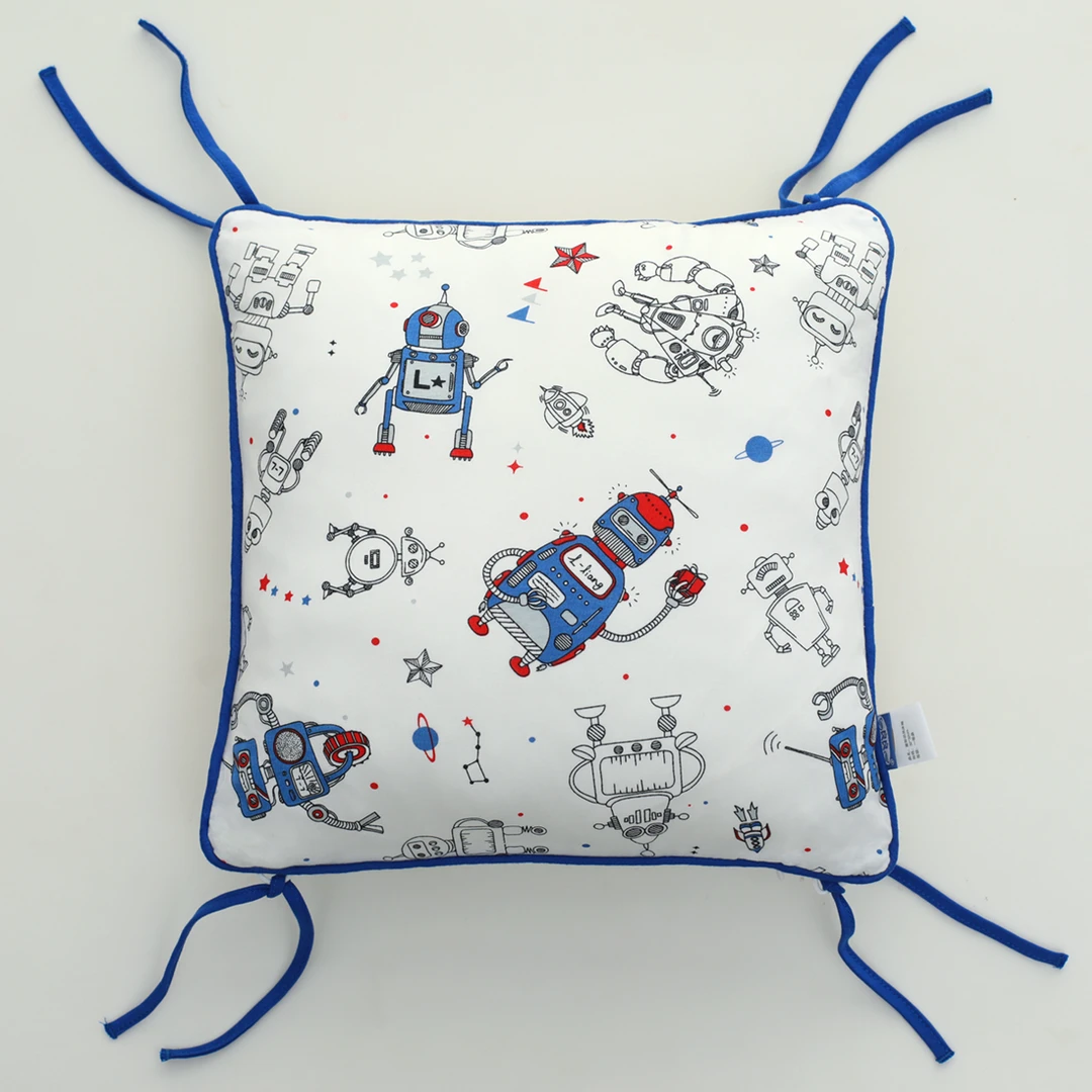 良良清仓星际动员床围婴幼儿两用印花棉枕透气母婴A类级床上抱枕