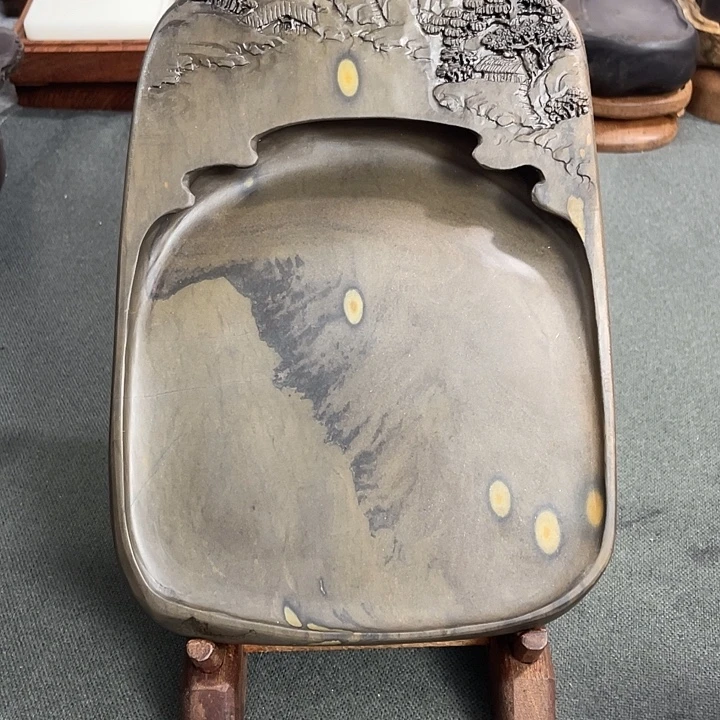 广东肇庆原石端砚