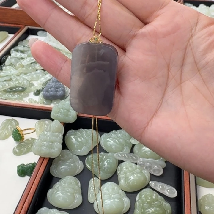 颈饰18K金镶嵌和田玉