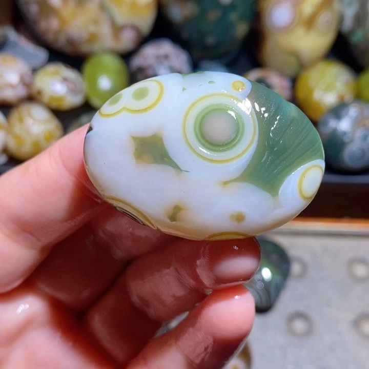 未镶嵌玛瑙/玉髓珠宝半成品105