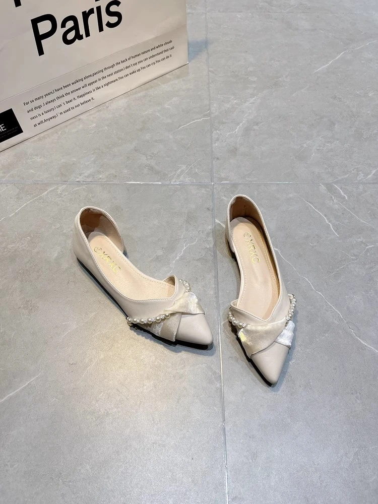 2025年春季新款浅口尖头平底温柔晚晚风法式配裙子侧空单鞋女瓢鞋