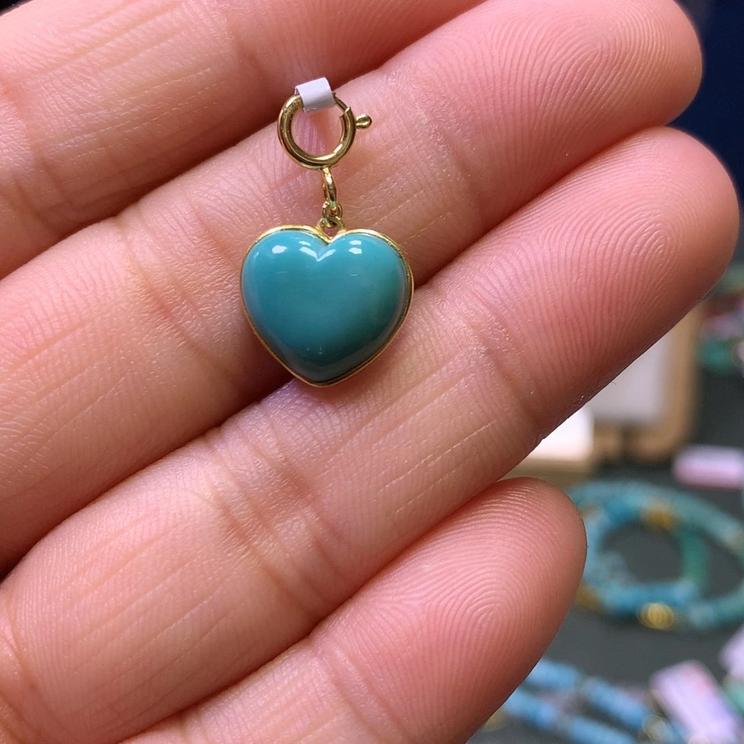 绿松石18K金镶嵌挂件