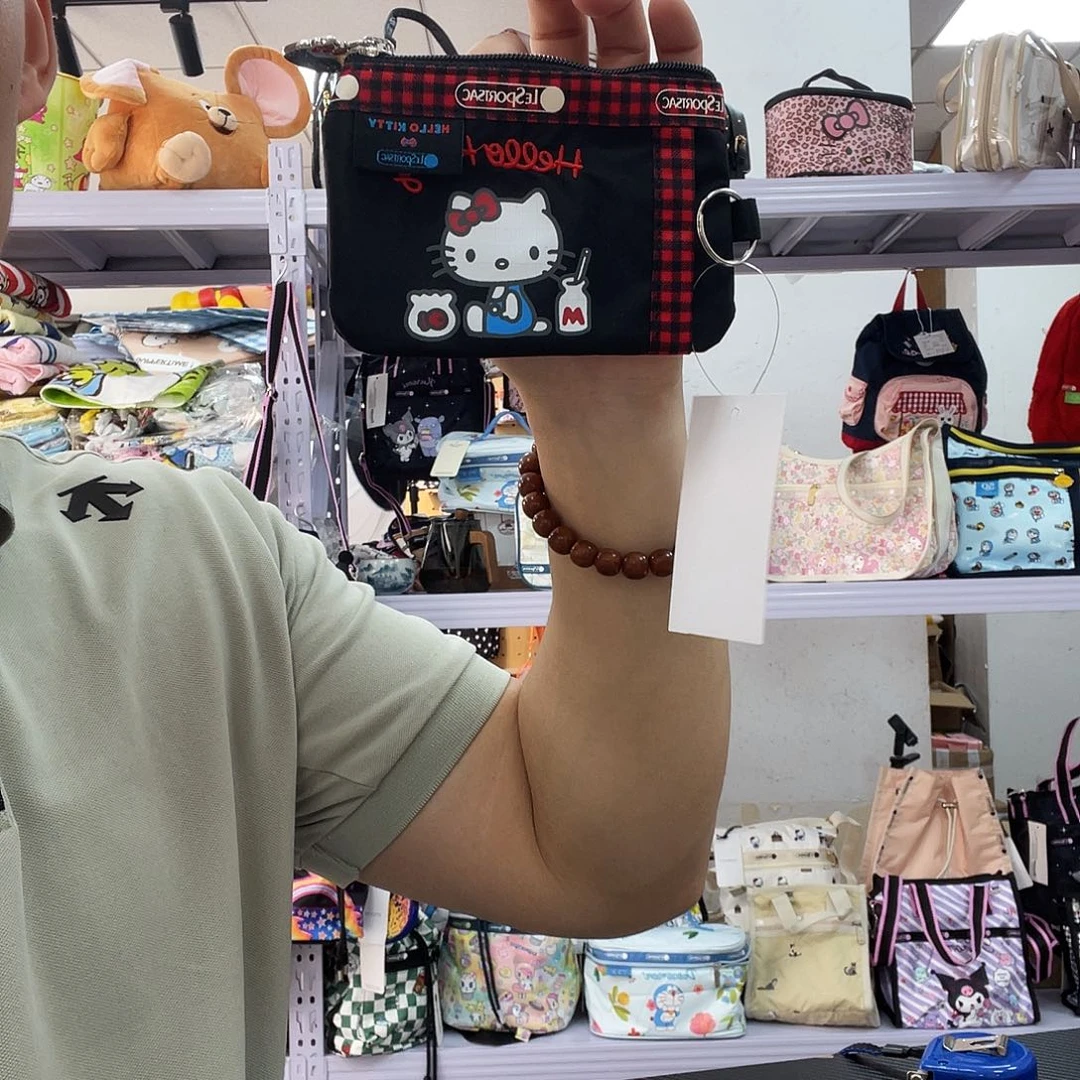 PU化妆包等产品和产品为