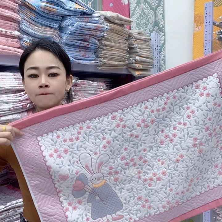 棉粉色小花兔纯棉