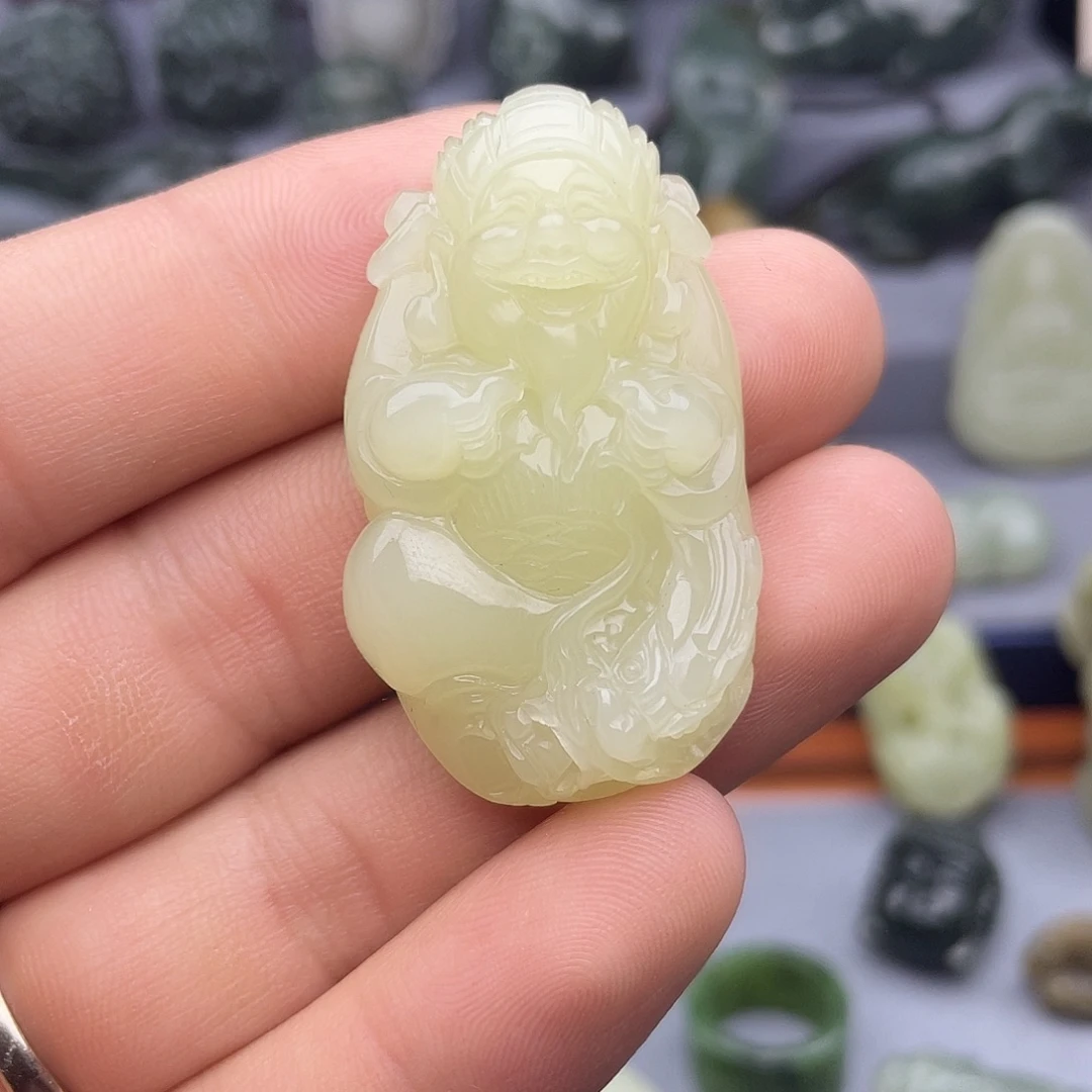 和田玉未镶嵌挂件