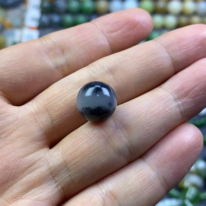 和田玉未镶嵌珠宝半成品1****?青花卡12