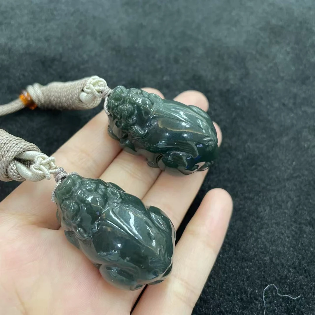 【玉经纶】32258/HQ19-和田玉貔貅吊坠-多样性发其一约37*23*19